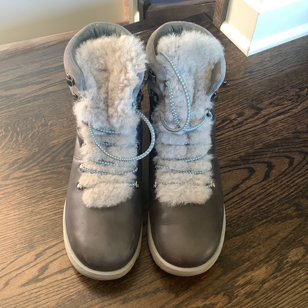Ugg Lace Up Winter Boots Size 11